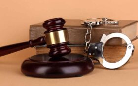 بازداشت ۴ نفر در شهرداری رشت به اتهام اخذ رشوه